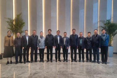 中(zhōng)北大學(xué)校長(cháng)陳錢一行莅臨擎華參觀指導